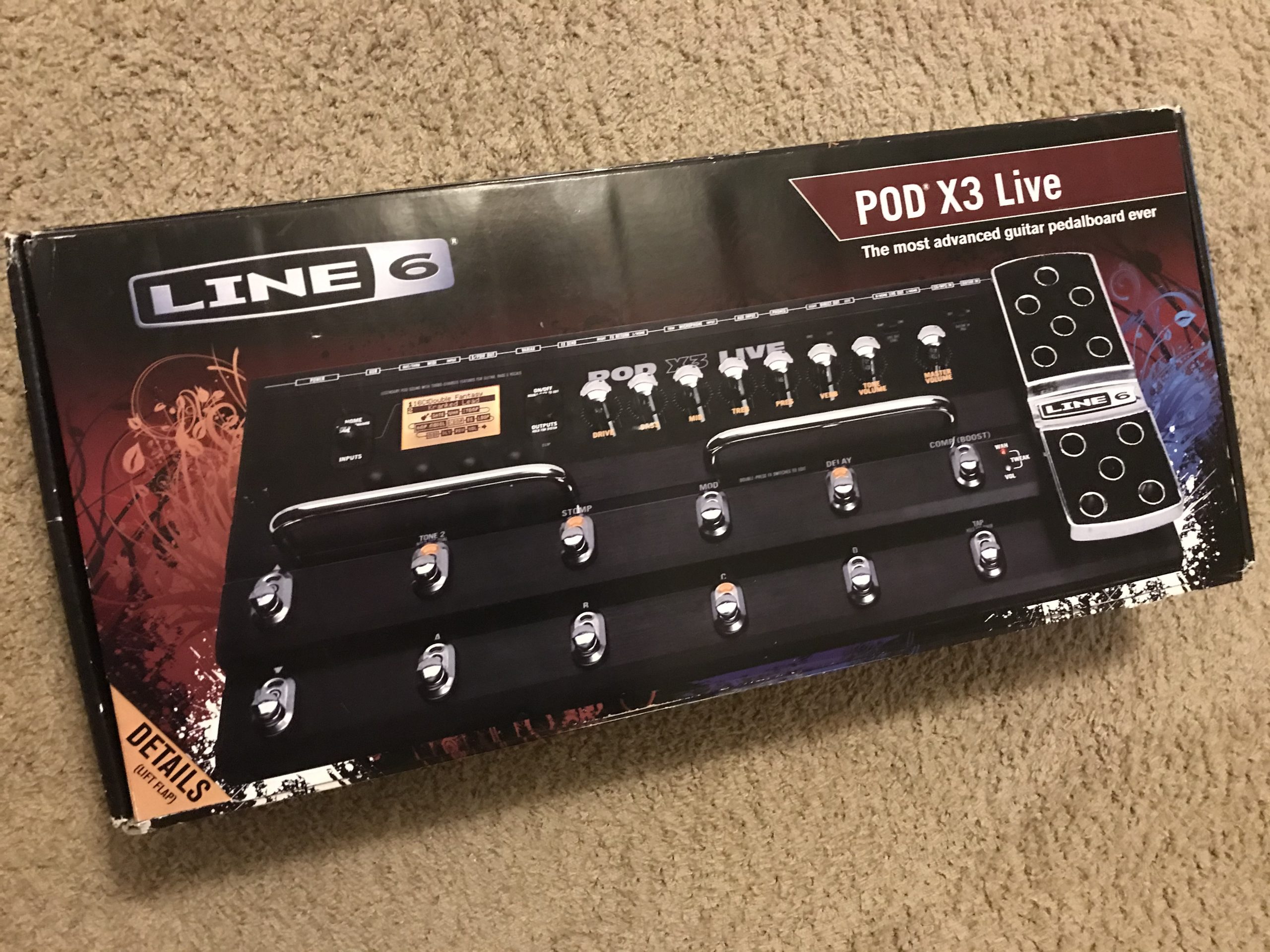 Line 6 POD X3 Live Guitar Multi-Effects Pedal in mint condition
